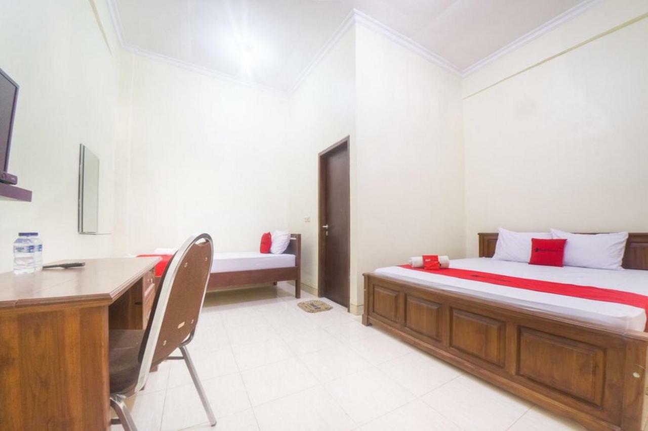 RedDoorz near Nusa Cendana University Kupang  Zewnętrze zdjęcie