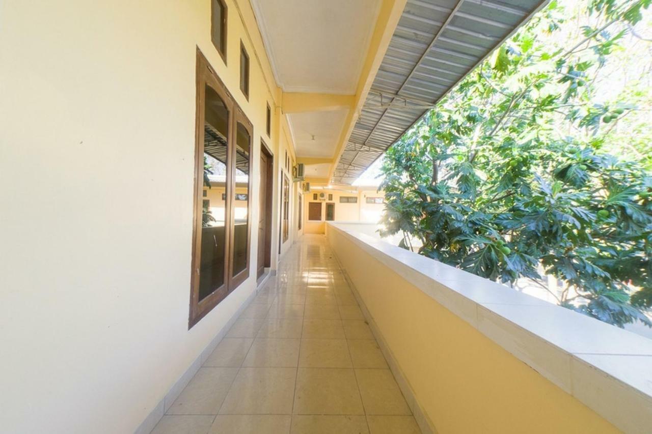 RedDoorz near Nusa Cendana University Kupang  Zewnętrze zdjęcie