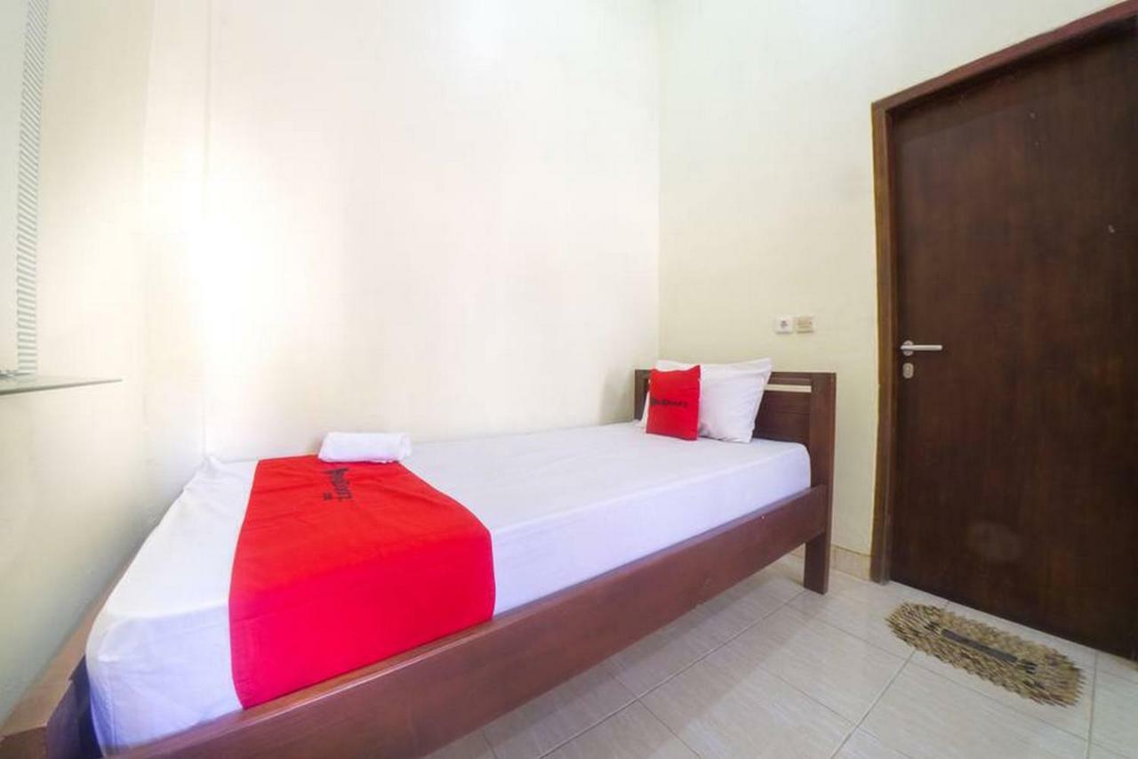 RedDoorz near Nusa Cendana University Kupang  Zewnętrze zdjęcie