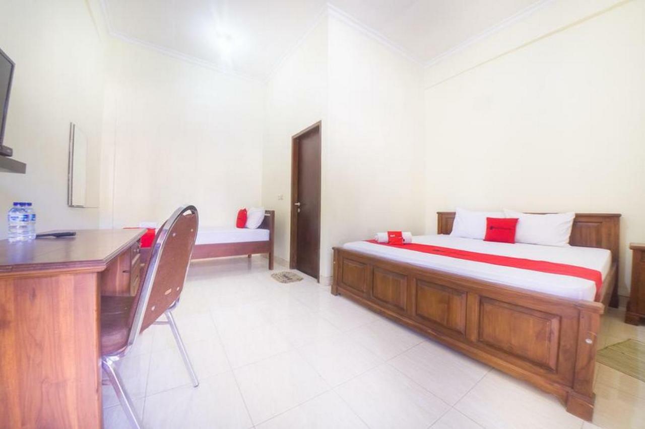 RedDoorz near Nusa Cendana University Kupang  Zewnętrze zdjęcie
